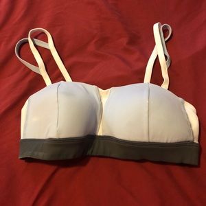 Alo sports bra, size small